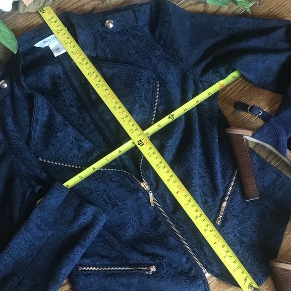 White House Black Market Jacket - Picture 5 of 8